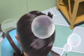 吹泡泡竟然还有这种操作？#轻漫计划 #充能计划 #抖音原创动漫 #狗狗的迷惑行为 #国风合伙人 @飞狗MOCO  视频封面
