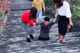 无腿男孩从失去初恋痛苦中走出来，开朗的心态让人感动