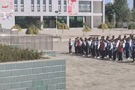 学校健康讲座视频封面