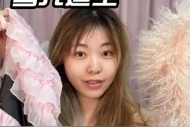 还原当年疯丫头雪儿造型，打几分？#多巴胺女孩穿搭 #疯丫头视频封面
