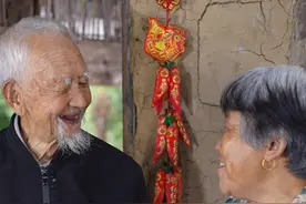  @盐太婆这样做的土豆泥你肯定没吃过吧？看完学会在家也能做！ #抖音美食创作人  #土豆泥  #乡村生活  