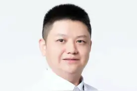 #53岁大爷打麻药后狂飙纯正英语 #健康科普 #健康守护计划 @抖音健康 @抖音热点视频封面