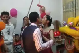乡下新人结婚，闹洞房，热热闹闹，乡下人真会玩视频封面
