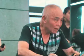 你大爷终究还是你大爷！阜宁最帅大爷今年80整，一身正气，每天坚持去健身房，骑动感单车从来不带歇#阜宁#最帅大爷视频封面