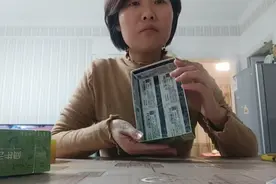小假期整理卫生，废弃的卡片，做两个面垃圾收纳盒！视频封面