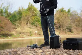 超小型无人机的系留供电系统。 #大疆无人机  #摄影器材视频封面