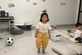 宝贝谢谢你，为爸来个歌伴舞😂视频封面