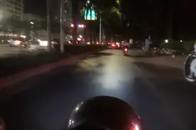 一个人的世界视频封面