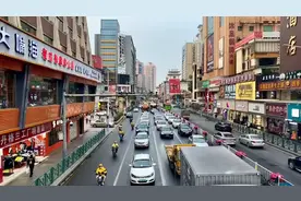 曾经繁华热闹的番禺市桥易发街，今非昔比、风光不再。视频封面