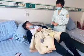 ##医院故事 #打针怕不怕 当医护人员生病时视频封面
