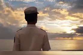 气贯长虹！扬我国威！为祖国点赞#人民海军超燃国风MV 视频封面