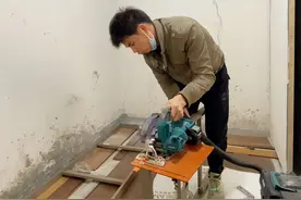 衣柜安装调水平固定教程来了#安装现场 #专业的事交给专业的人