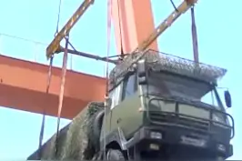 第73集团军演练军民联合海上投送 为整建制跨海机动打牢基础！视频封面