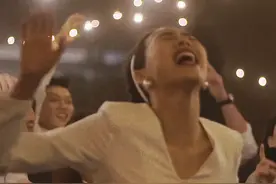 “我百度过爱情的定义，我认识那上面的字，但不懂什么意思