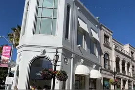 第一次来比弗利山庄怎么有种似曾相识的感觉🤔️想做个任务⭐️⭐️⭐️⭐️⭐️#酱式vlog #gta #洛圣都 