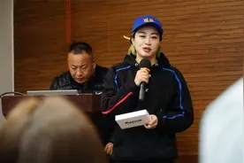 中国最强女车手陈玲 摩托车小半径掉头教学#机车 #摩托车视频封面