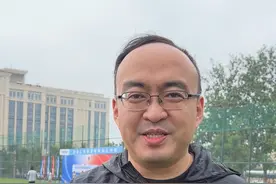 #北京腰旗橄榄球公开赛  体育北京抖音号 全程直播 BRTV体育休闲主播毛正宇现身北京纪录腰旗橄榄球挑战赛 一起见证首届北京腰旗橄榄球公开赛的巅峰对决！#因为热爱所以坚持视频封面