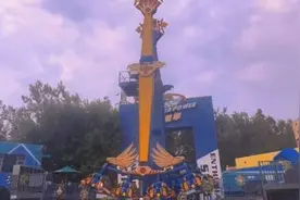 #北京欢乐谷 #游乐园必打卡项目清单 #玩转高空项目品味人生百态