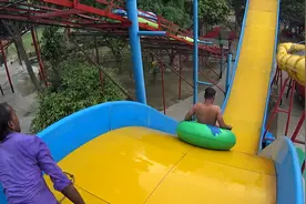 冲天回转水滑梯，手动回收滑水圈