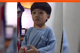 #当真人奥特曼出现在家里后 当喜欢的奥特曼出现在家里后，孩子的反应，弱小、无助、甚至有点想哭视频封面
