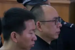 云南黑老大控制200多名妇女卖淫 民警在背后用“暗语”报信视频封面