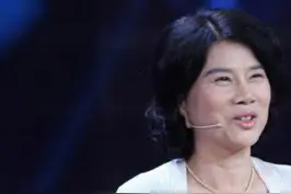 #董明珠：格力提出10年免费包修以后没人敢跟进，这就是实力的对比。视频封面