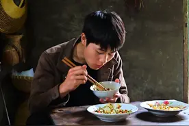 一盘闷藠头，是我妈教我做的，你们吃过吗？营养可好了#家常菜 @抖音短视频