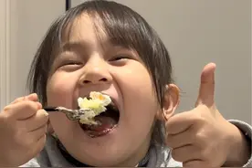 闺蜜：你们人怪好的嘞！#好奇黑标小企鹅#好奇纸尿裤#王小麦的精神世界