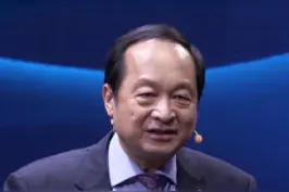 丁一凡：借债投资基础建设，为经济增长打下良好基础。#国际#经济#发展#基建#债务#投资#动力视频封面