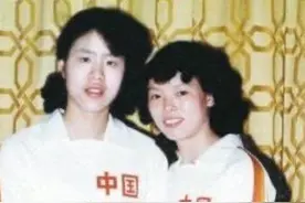 #中国女排队员沈散英讲述陈招娣“独臂将军"称呼由来，听郎平写给陈招娣的书信 #女排冠军队员周苏红落泪 视频封面