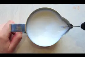 #咖啡 #卡布奇诺#打奶泡教程 手持搅拌棒打奶泡详解视频封面