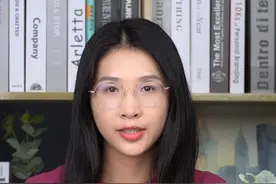 不用两个屏幕，这样直接分屏浏览文档#word #办公技巧 #office办公技巧 #干货视频封面