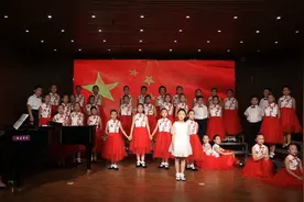 洛龙区第一实验小学传唱经典歌曲：好儿好女好江山视频封面