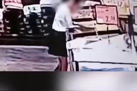 小孩调皮把不同谷物混一起致无法售卖，超市：挑出来，不然全买下#熊孩子 视频封面
