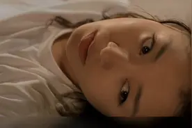 第1集 | 碰到前男友的幼儿园老师嫌弃不上进的失业欧巴#韩国电影视频封面