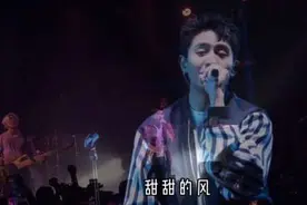 “被你爱的时候我总是有点飘” #焦迈奇视频封面