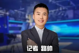 大叔自证清白后仍被网暴！大叔儿子发声，希望女孩公开道歉#大v快评 #地铁 #大叔自证未偷拍仍被曝光视频封面