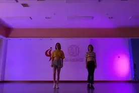 想当个笨蛋美女，成功了一半 #氛围感舞蹈 #浅跳一下 #sexygirl视频封面