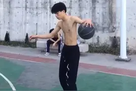 帅哥腹肌篮球视频封面