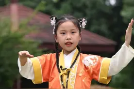 #端午节 的来历，一年级小学生几句话就讲明明白白#小一姐姐#小团子#端午节手势舞 #中国人的故事视频封面