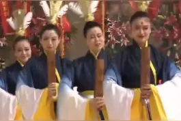 4月14日河南郑州，唐宫小姐姐亮相拜祖大典，手持竹简“乐舞敬拜”轩辕黄帝 #拜祖大典视频封面