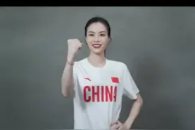 跳水女皇@吴敏霞 点评#施廷懋女子3米板夺金 ：与队友携手出战就想看两面五星红旗同时升起！#夺冠2021 视频封面