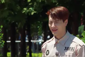 #嗨放派 王嘉尔还以为自己很聪明，被李荣浩戳穿的样子好好笑视频封面