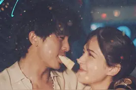 挑战全网最帅搂女友姿势，快@ 你们的对象试试~#当男人恋爱时 #当男人恋爱时耍帅挑战 