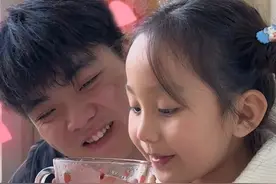 哥哥为了妹妹能喝口水真是操碎了心 #萌娃日常 #兄妹日常 #宠妹狂魔视频封面