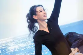 春夏时尚防晒，就靠这件了。。。#SIINSIIN #SIINSIIN冰皮小细腰视频封面