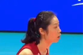 朱婷后仰式暴扣得分，荷兰队直接被打懵了！#中国女排 #郎平 #朱婷 #女排精神#朱婷比赛名场面视频封面
