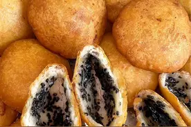 两碗水一碗面，就能做出好吃的糖糕，不开裂，不流糖，酥脆掉渣，个个空心不粘腻，简单好做#炸糖糕#跟着抖音做美食 #美食