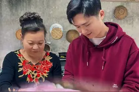 潮汕的正月少不了红桃粿 今天来一期最全的红桃粿制作教程@DOU+小助手 #乡村守护人 #潮汕美食 #dou来广东百千万 #过年美食 #红桃粿