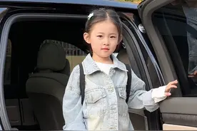 老师 我说迟到不是我的原因你信吗 #送娃上学日常 #人类幼崽 #萌娃穿搭 #骗你生女儿视频封面
